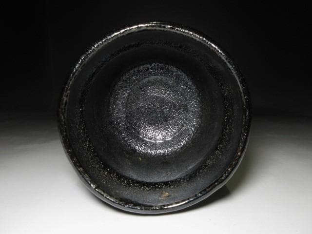 楽吉左衛門九代 了入 黒筒茶碗／楽吉左衛門十代 旦入 書付／時代桐箱