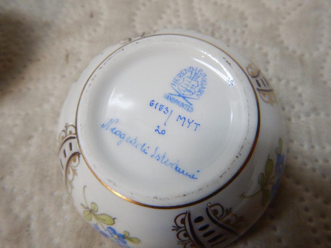 Herend ヘレンド　陶器 置物 花飾り　小物入れ