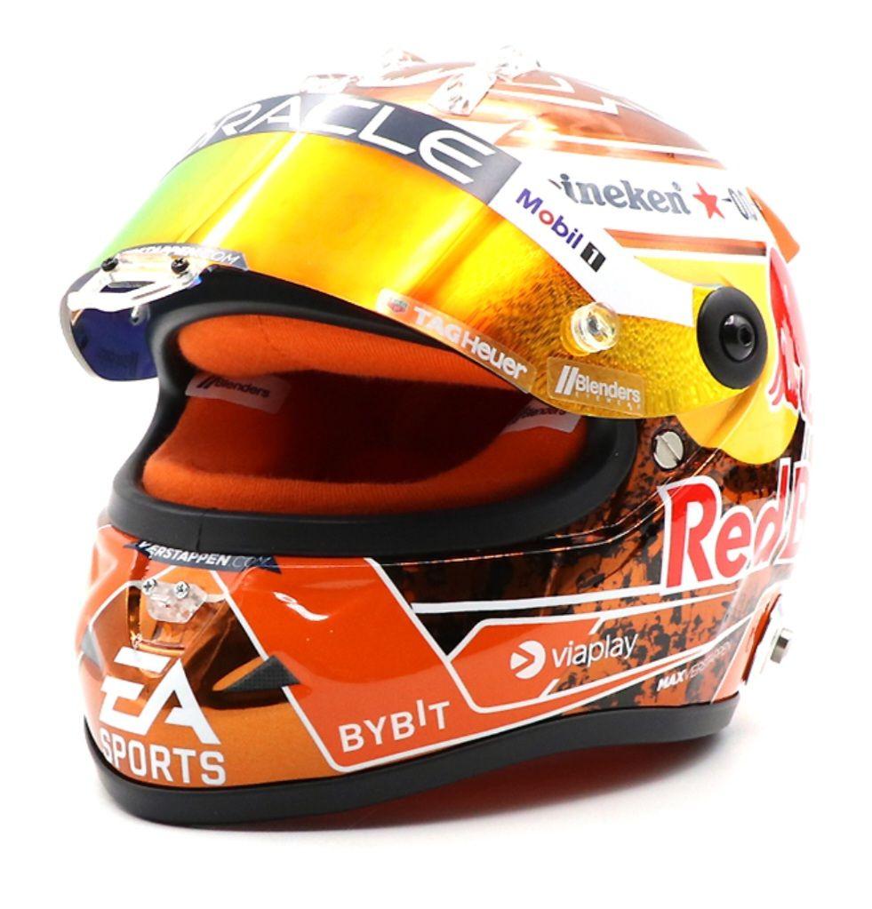 【新品未開封】フェルスタッペン 1/2 オレンジトリビュート ヘルメット