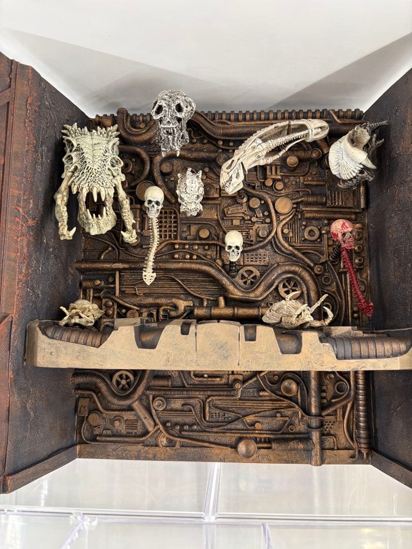 貴重品　ネカ　プレデター2 トロフィーウォール　豆魚雷