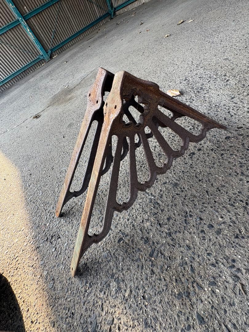 錆びた大きな棚受け アイアン 古材 DIY ヴィンテージ