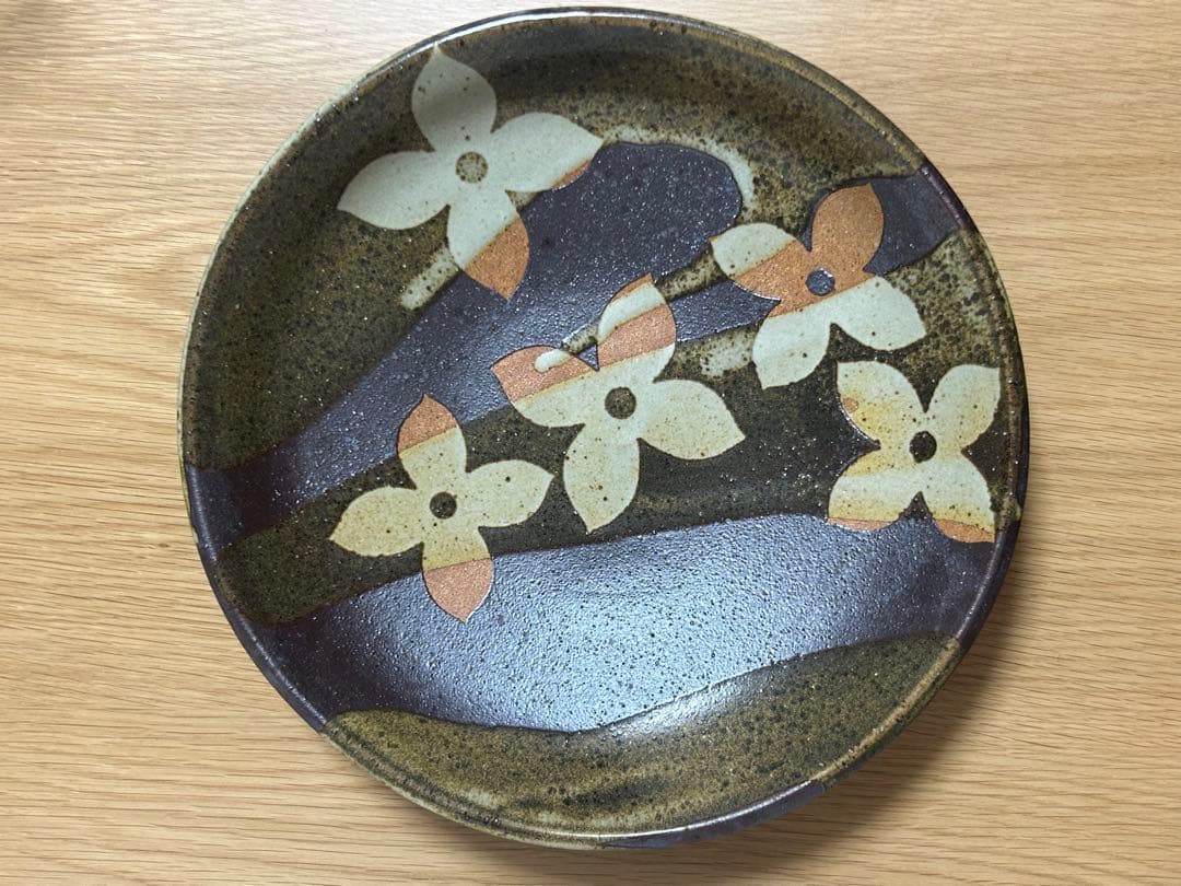 磐井焼★山法師紋章菓子皿★ 佐々木新悦★花柄紫色陶器皿 専用箱付き