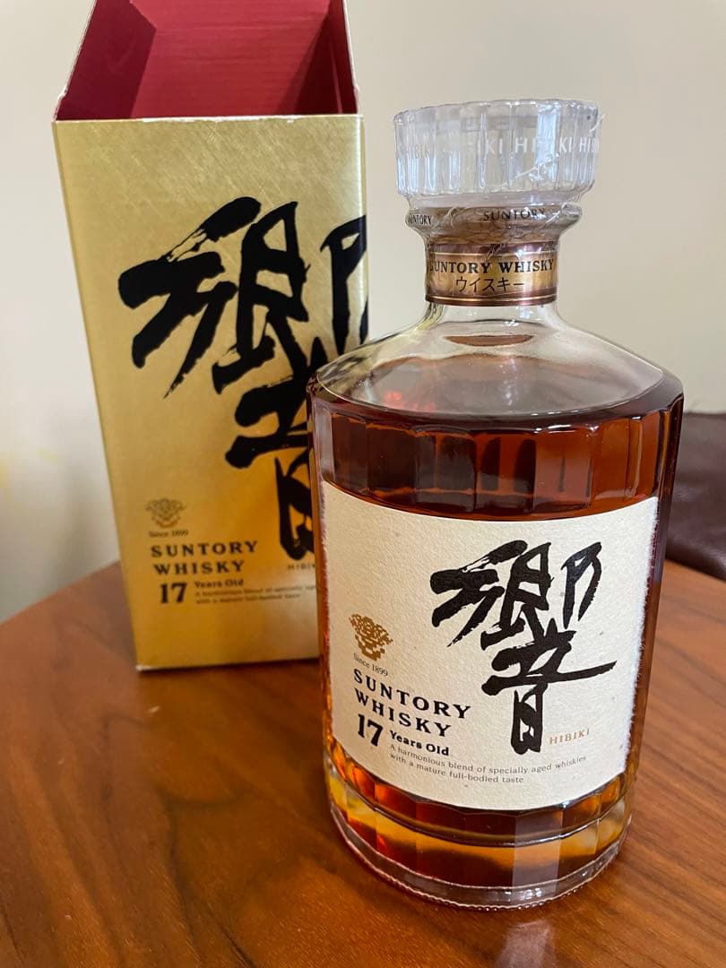 サントリー ウイスキー 響17年 700ml 旧ラベル［未開封品］