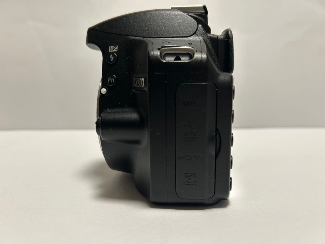 ニコン Nikon D3200 ＋18-55mm f3.5-5.6G VR