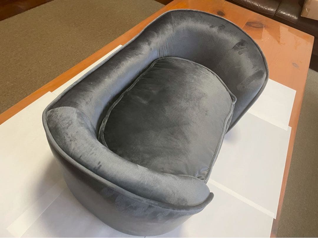 小型ペット用グレーソファ型ベッド