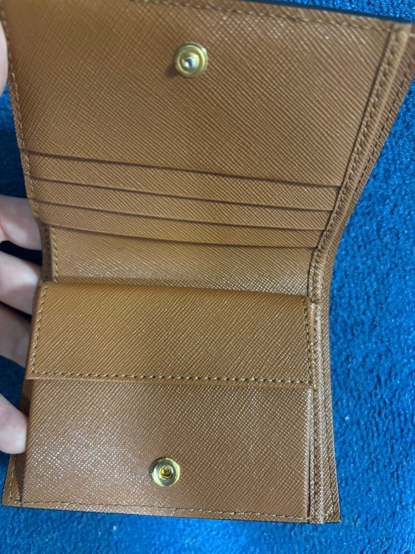 MARNI二つ折り財布 ピンク/ブラウン かわいい　希少色！！ひと月のみの使用！