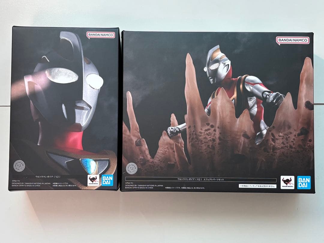 S.H.Figuarts 真骨彫製法　ウルトラマンガイアV2&エフェクトパーツ
