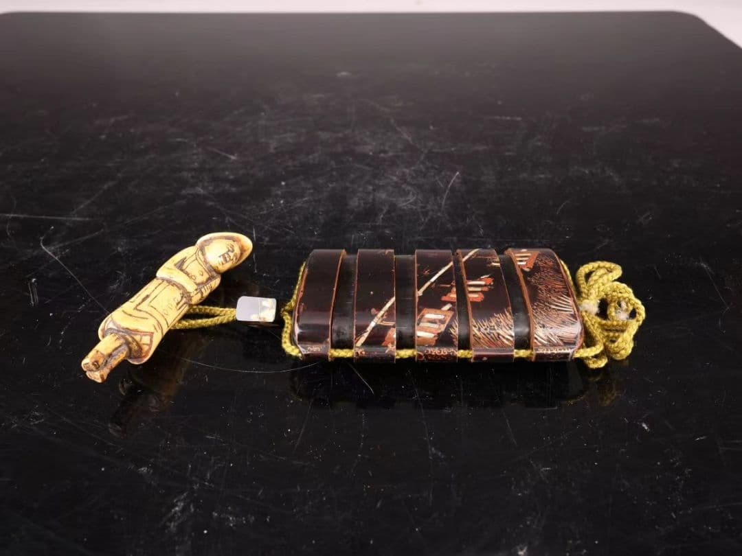 A48 【江戸時代】 漆芸印籠 2点 根付／時代のダメージあり ＃｛