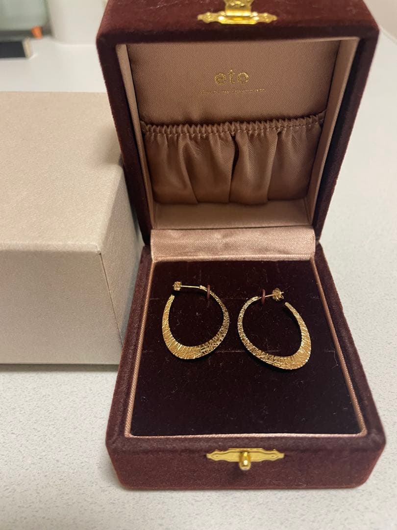 ete イエローゴールド フープピアス