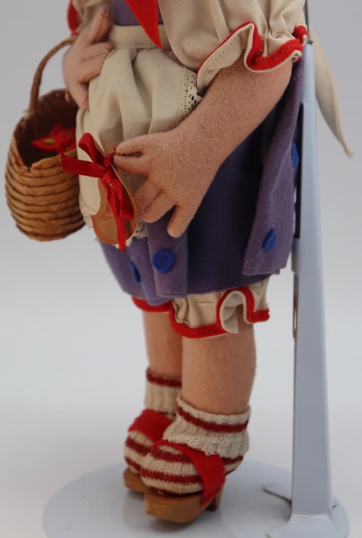 LENCI DOLL アンティークのレンチ・ドール 赤い頭巾の人形 31cm