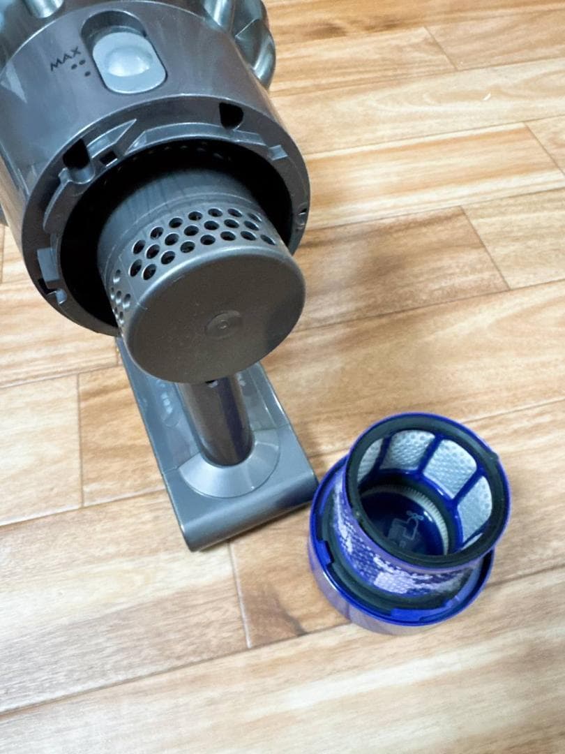 【分解洗浄済】288-ダイソン dyson v10 sv12 掃除機 作動品