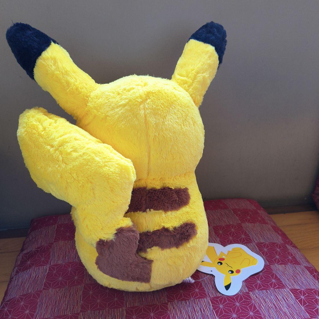 ポケモン　おっきいふわふわぬいぐるみ ピカチュウ　ポケモンセンター限定
