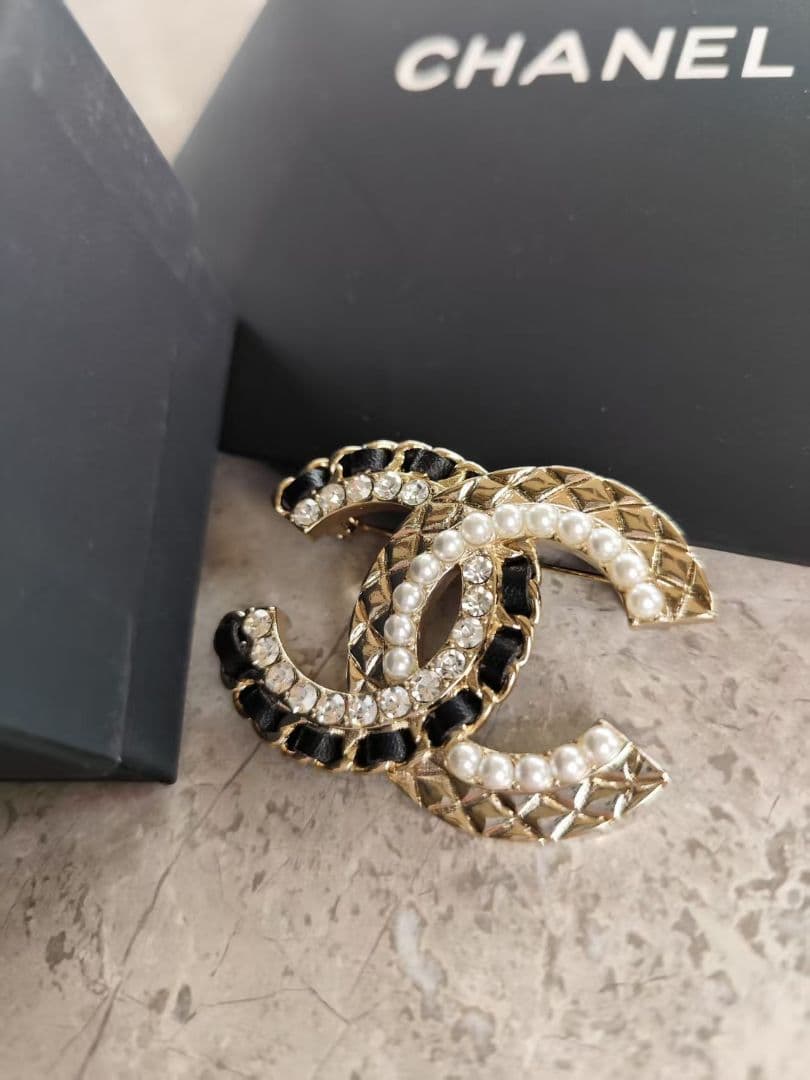 シャネル ブローチ[極美品]コサージュ