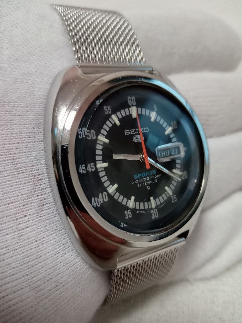 ヤ*カ様 SEIKO5　SPORTS　機械式自動巻　6119-8310　希少アン