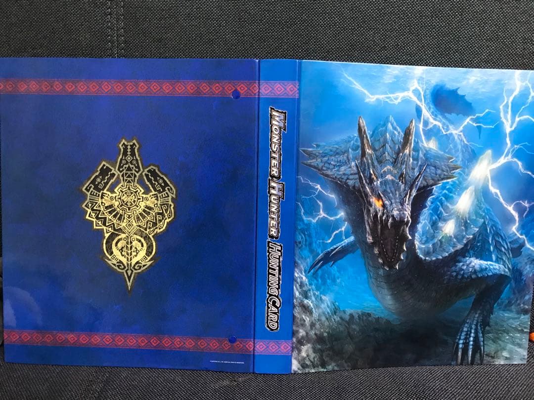 モンスターハンターハンティングカード　専用バインダー　1弾コンプリート