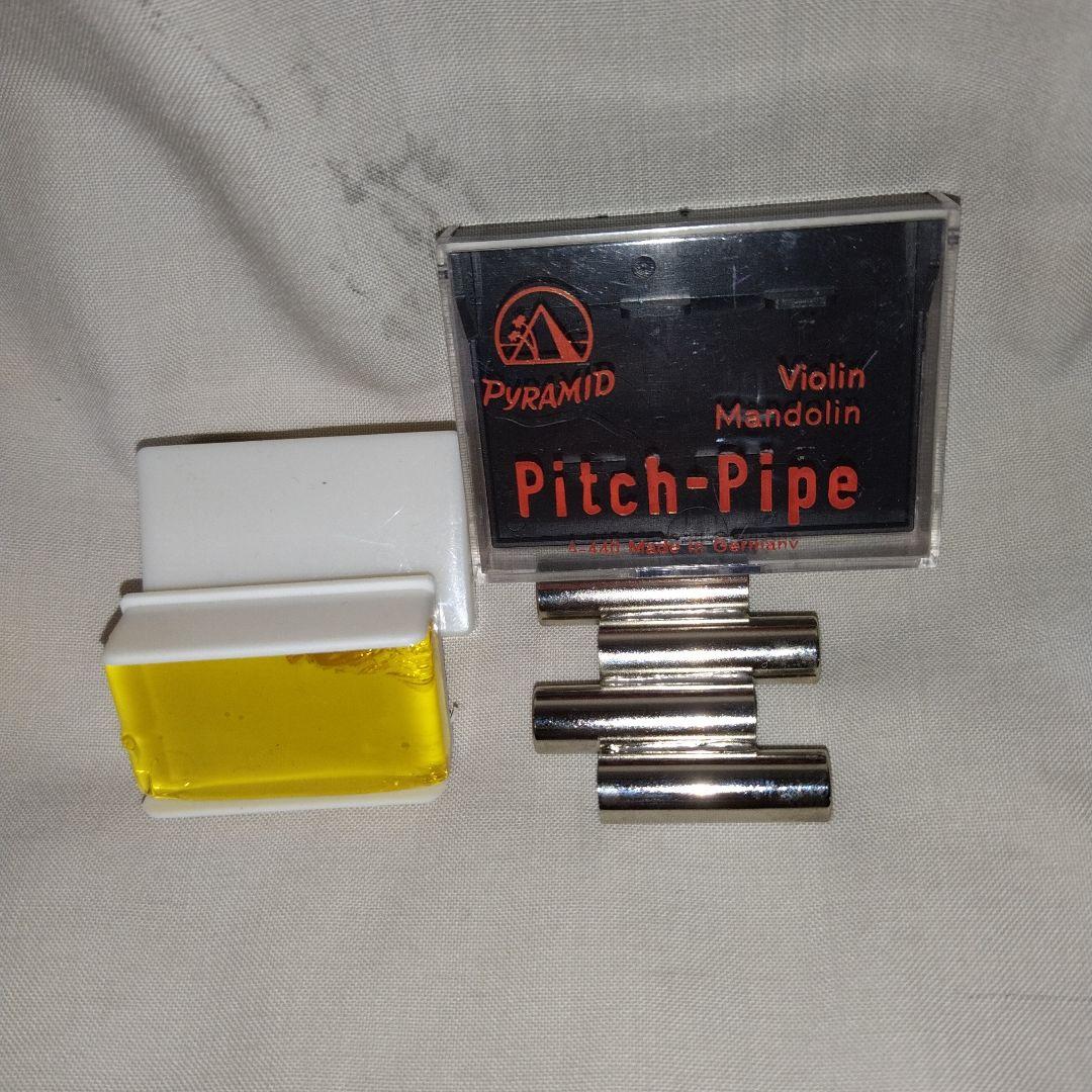 ♥美品♥特価♥新品未使用4/4ハルシュハット♥弓、ケ―ス、音程合わせ用笛、松脂付