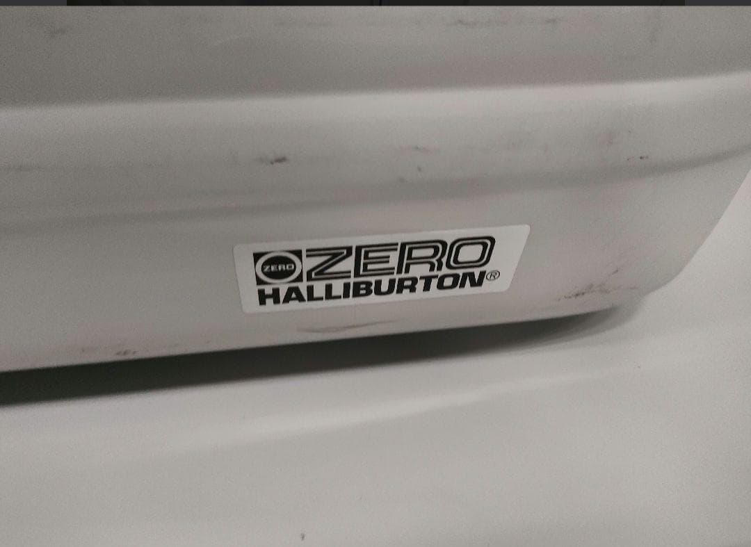 ZERO HALLIBURTON ゼロハリバートン スーツケース 大型 アルミ製