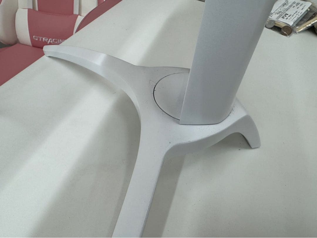 ピンク ゲーミングモニター ディスプレイ　AG273FXR