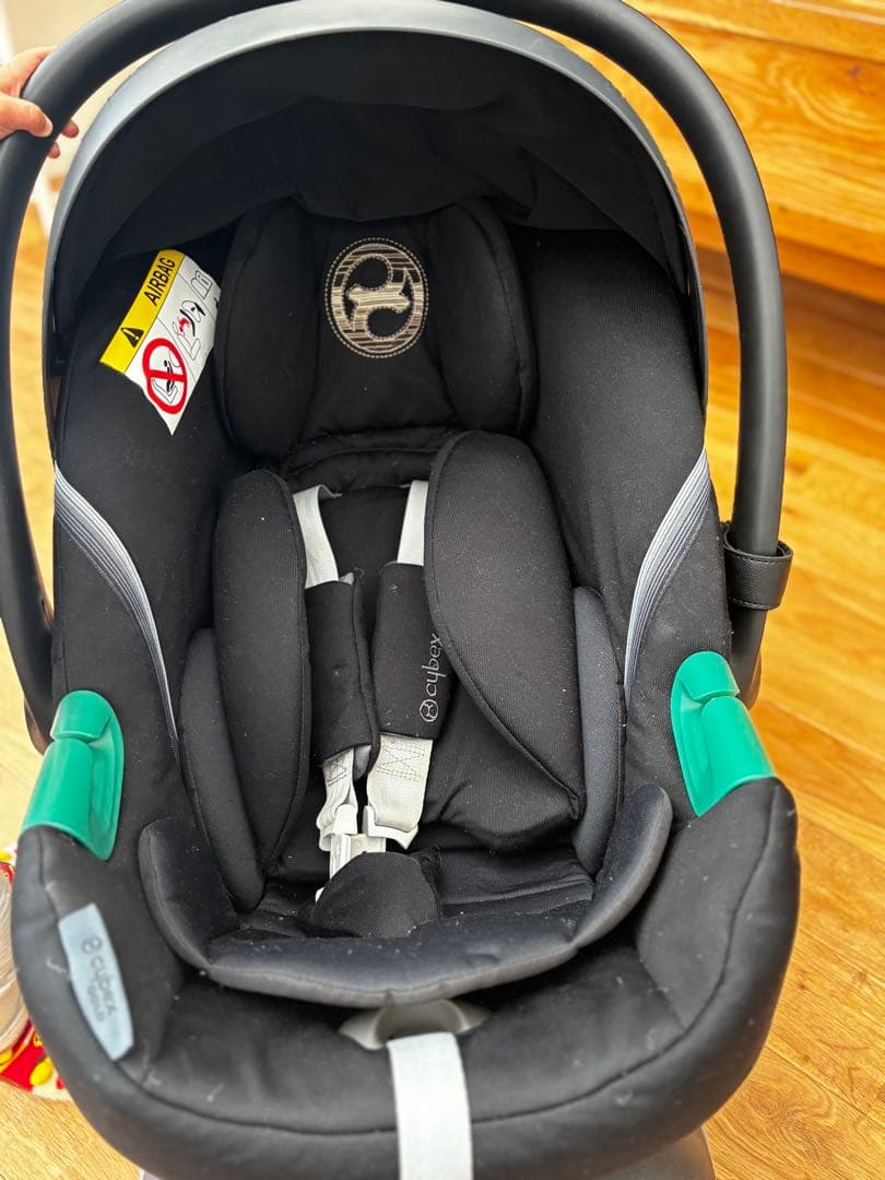 【値下げ】サイベックスベビーシート3点セット( ISOFIXベース・アダプター)