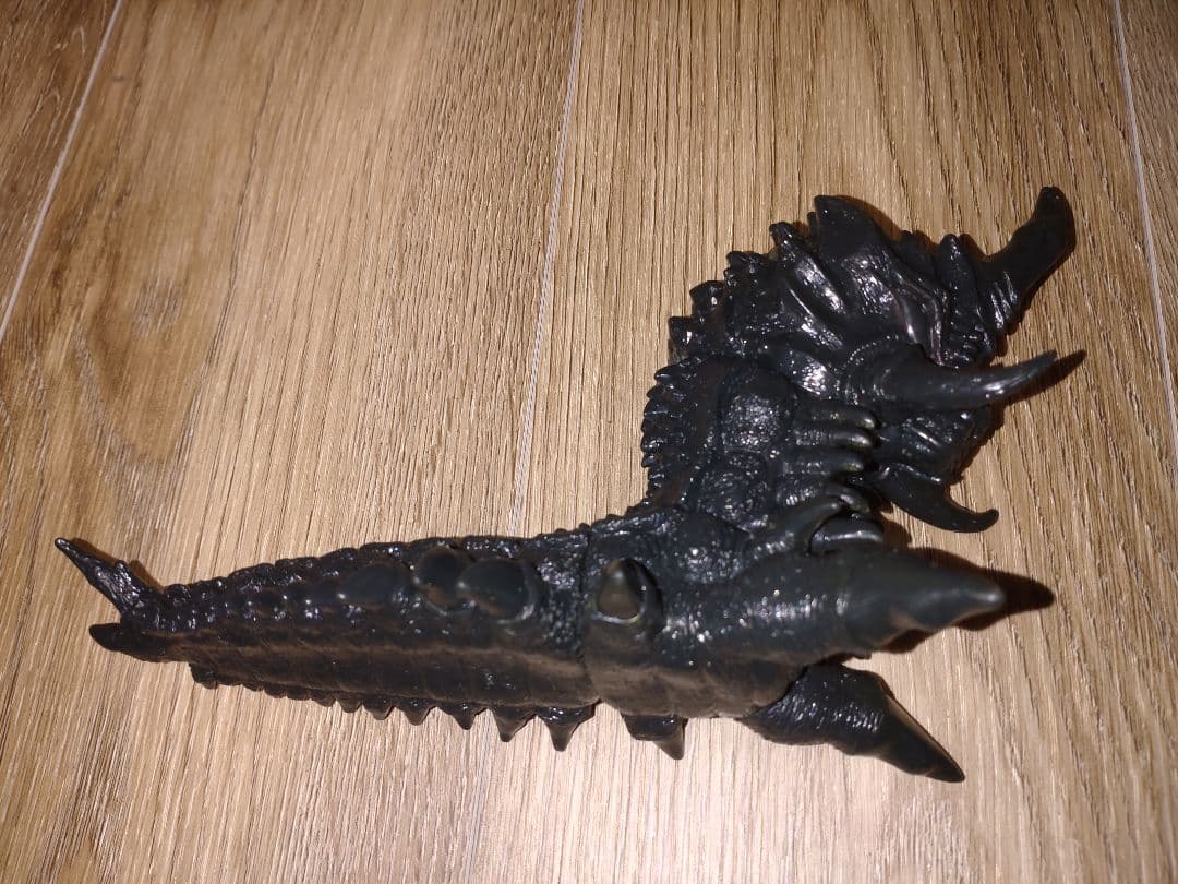 旧ムービーモンスターシリーズ　バトラ幼虫　黒　未塗装　テストショット？