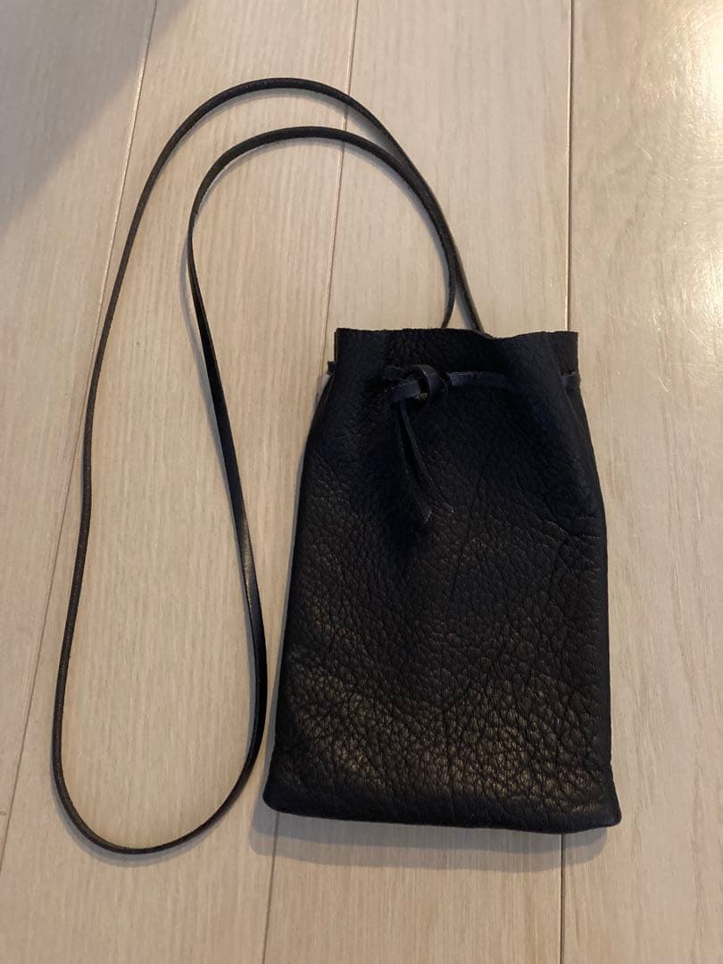 cokia ブラックレザー巾着型ショルダーバッグ