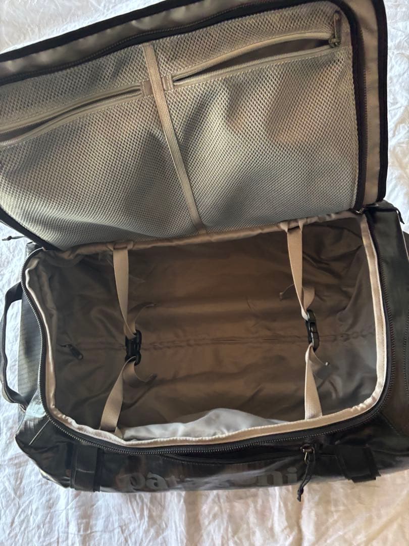 Patagonia　Black Hole Wheeled Duffel 40L
