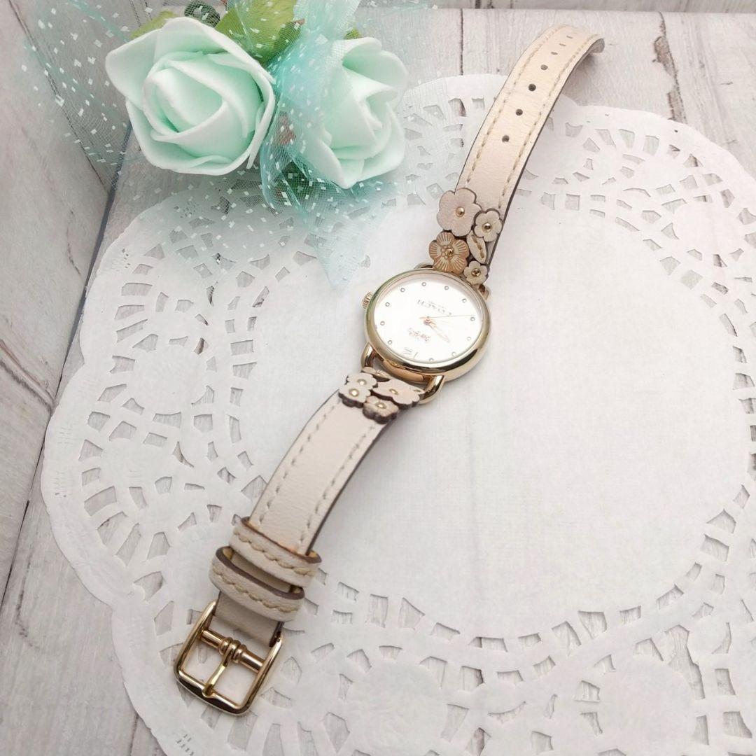 稼働品 箱付き 美品 コーチ 腕時計 レディース フラワーデザイン 馬車ロゴ