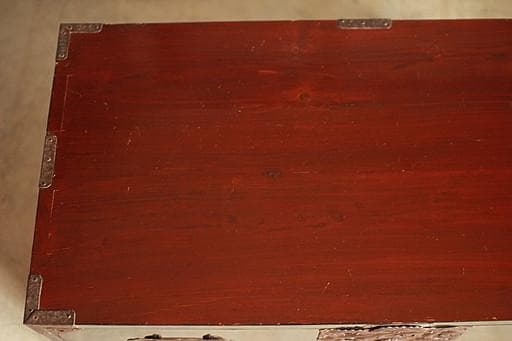 Akamaru 　綺麗な打ち出し金具庄内箪笥　2段　タンス　収納　古家具