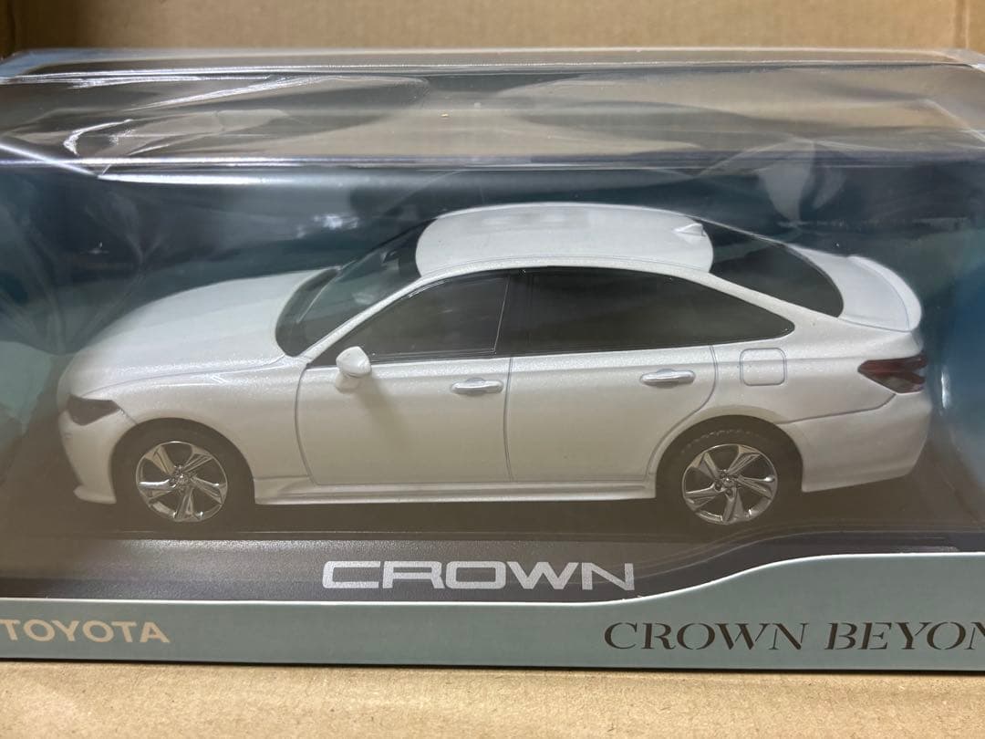 1/30 トヨタ 220 クラウン カラーサンプル ホワイトパール