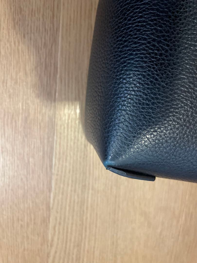 FERRAGAMO ブラック 巾着型ショルダーバッグ