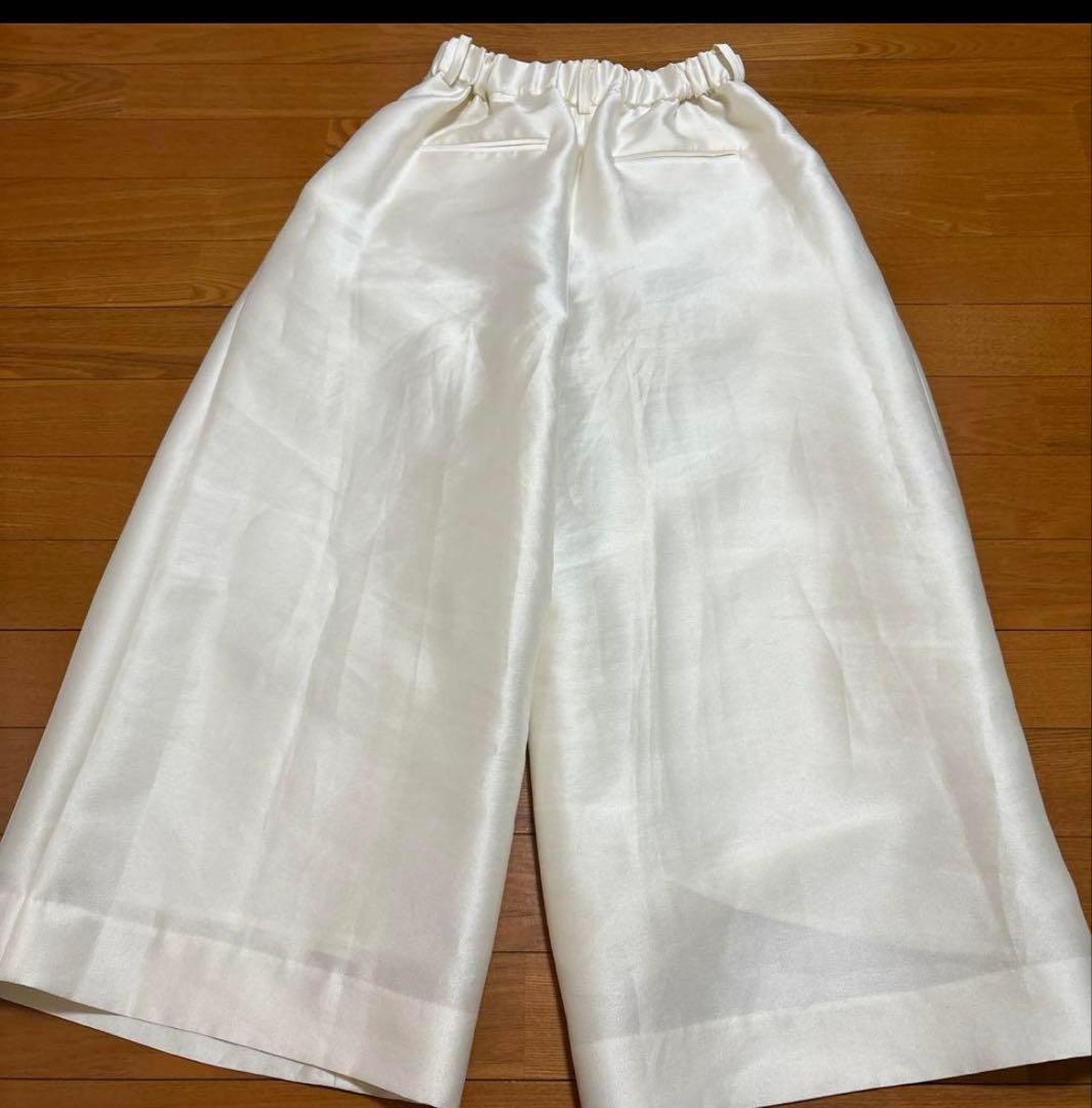 heve ヘイヴ　シアーサテンガウチョパンツ　ホワイト