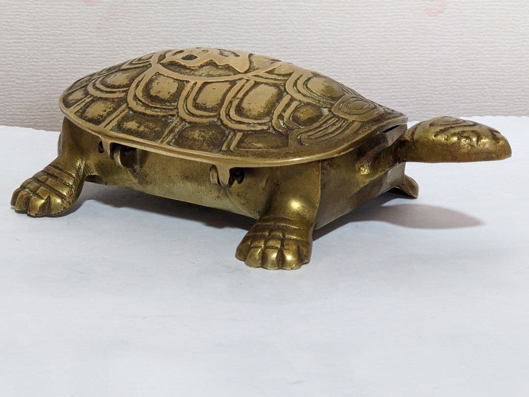 ♦中国 民国時代 銅製 亀形 自在蓋箱 煙草入 コレクション 骨董品アンティーク