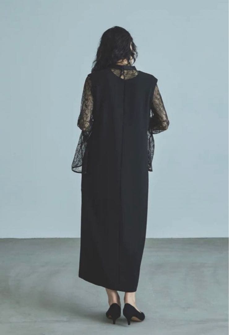 最終価格　Mサイズ　ベルスリーブスリットドレスANDRESD 新品