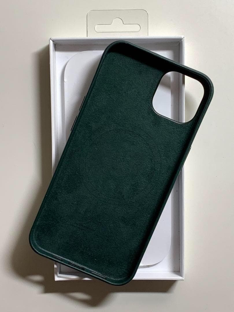 【新品】純正 iPhone 13 レザーケース・セコイアグリーン①