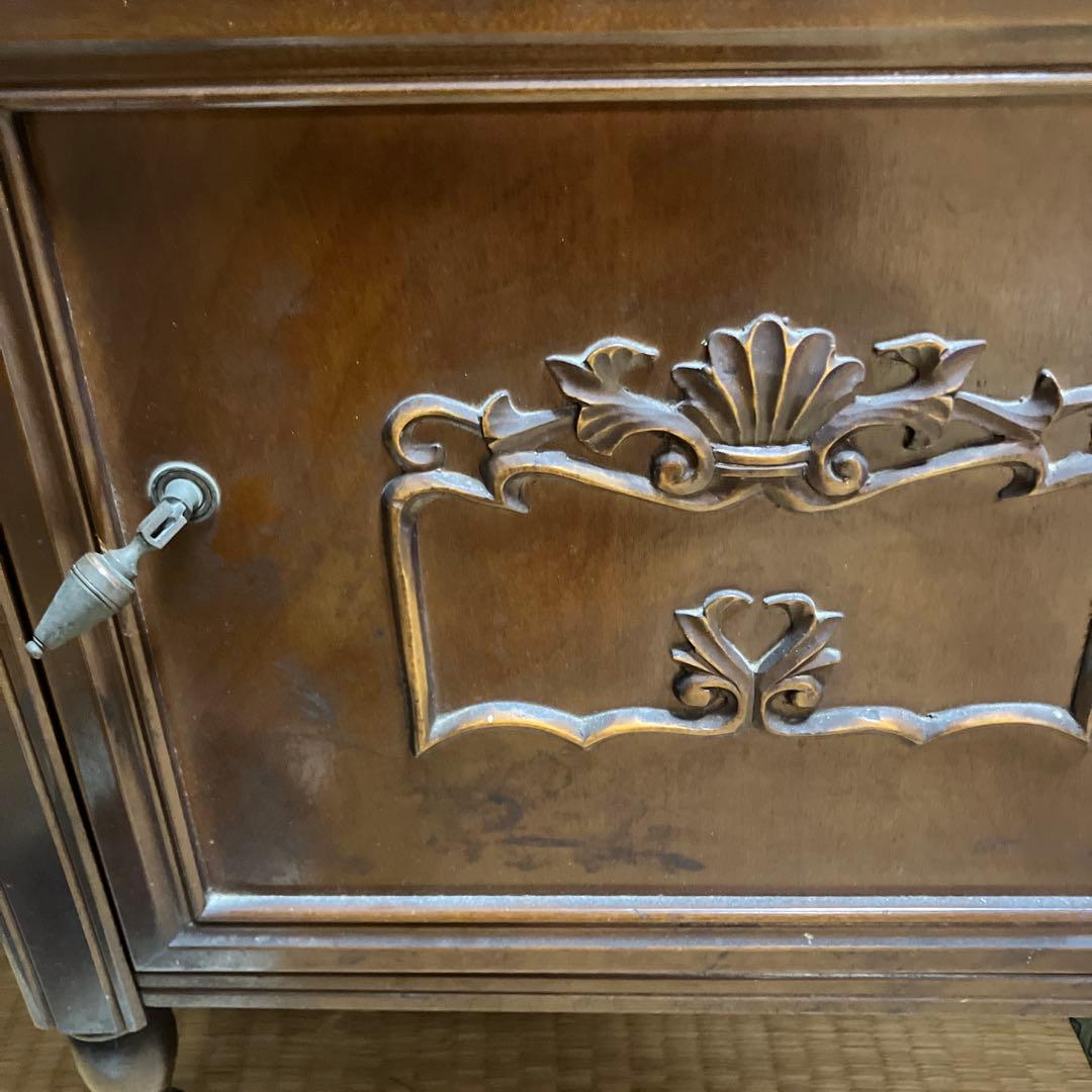 mrrn 　昭和レトロ　徳田家具キャビネット