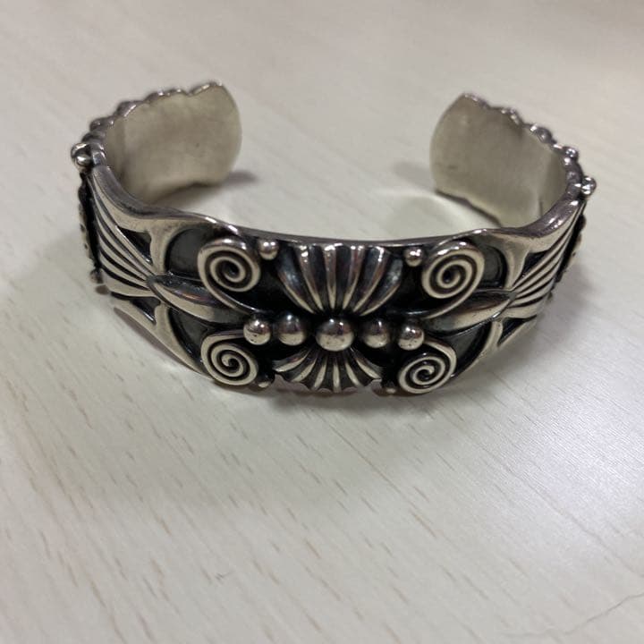 ボン ナバホ族 デルバートゴードン バングル