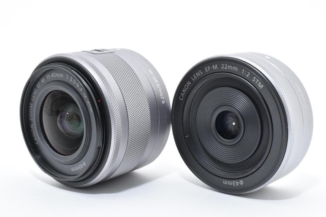 美品 キャノン　Canon EOS M10 ダブルレンズキット 1533