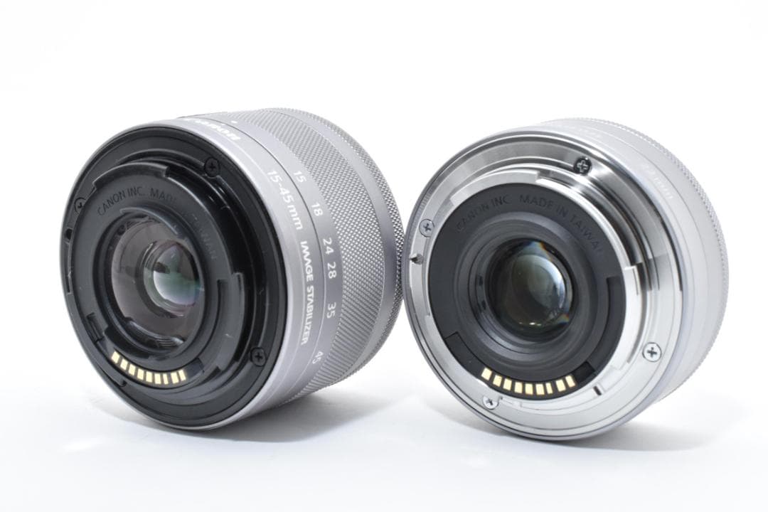 美品 キャノン　Canon EOS M10 ダブルレンズキット 1533