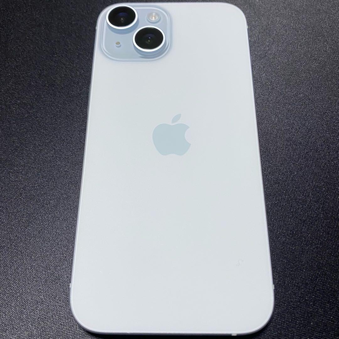 極美品⭐️SIMフリー　iPhone15 ケース付き 即発送