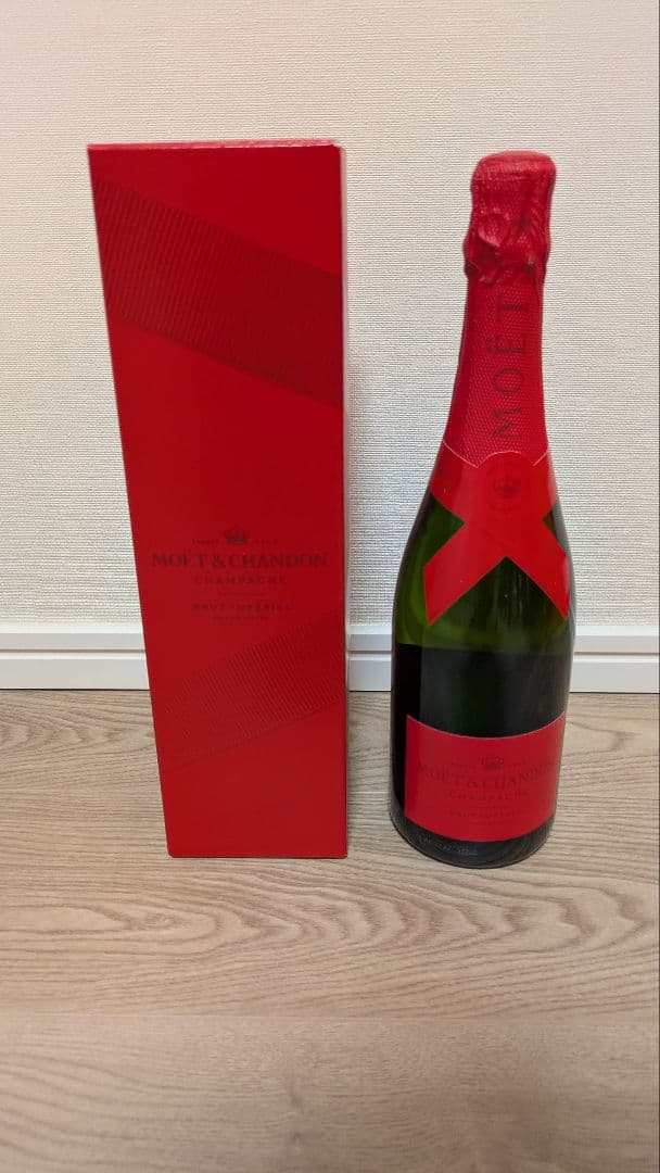 モエ・エ・シャンドン 赤いラベル 750ml