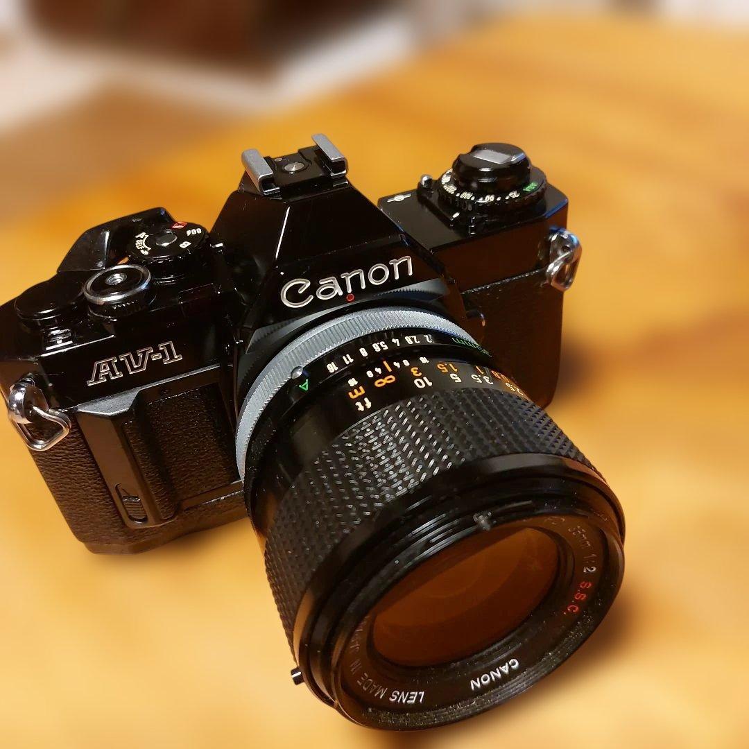 Canon AV-1 一眼レフカメラ 35mmレンズ付き