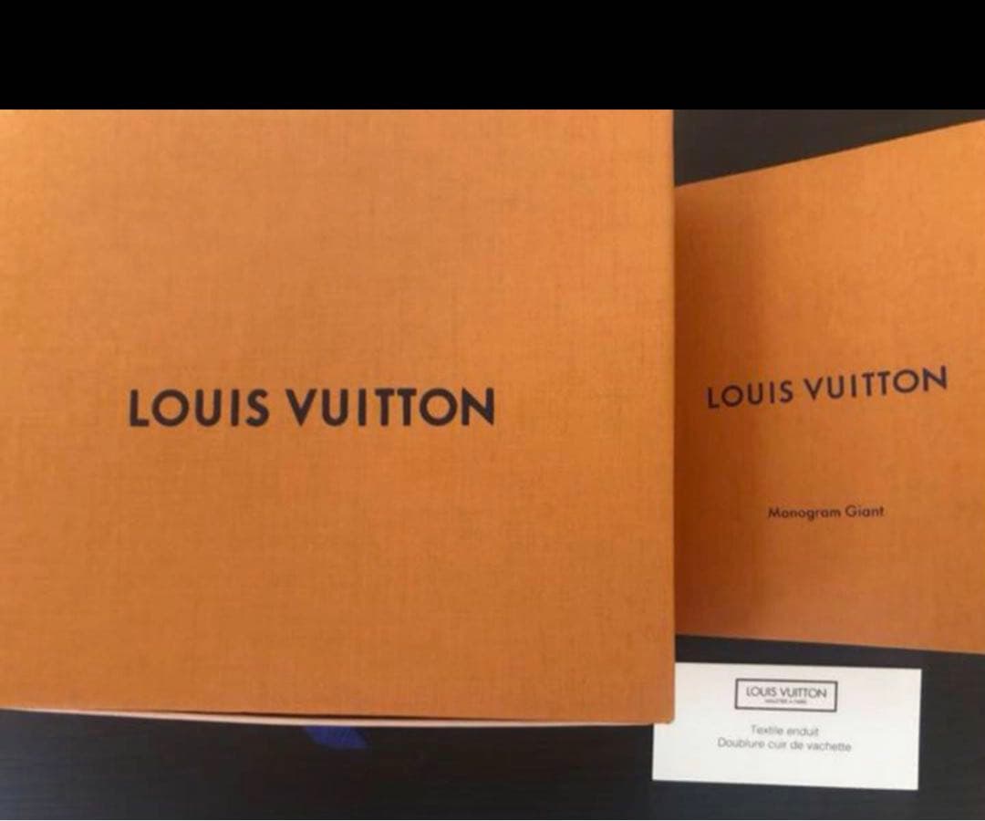 かなりレアなルイ ヴィトン LV ポシェット キリガミ