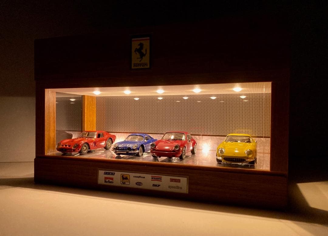 1/43・乱張り＆モザイクタイル・ディスプレーBOX / 照明付ネオジオラマ