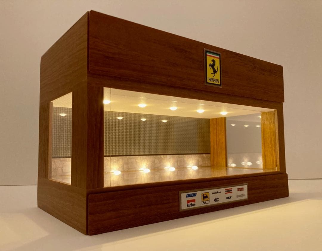 1/43・乱張り＆モザイクタイル・ディスプレーBOX / 照明付ネオジオラマ