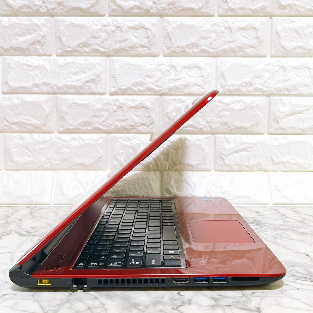 美品✨Windows11✨爆速SSDお洒落ノートパソコン赤✨カメラ薄型・オフィス