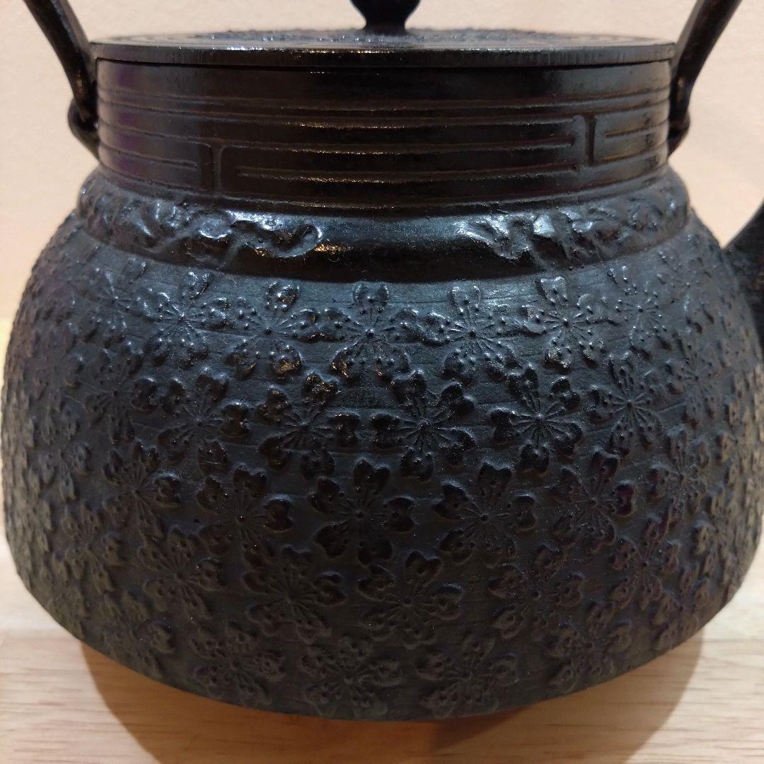 新品　１.８L　コシキ桜　南部鉄瓶　鉄瓶