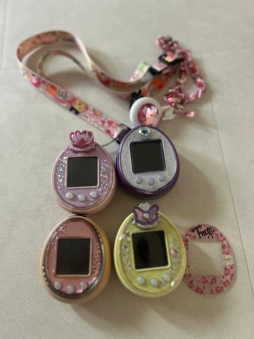 さ*き様 たまごっち 4個セット