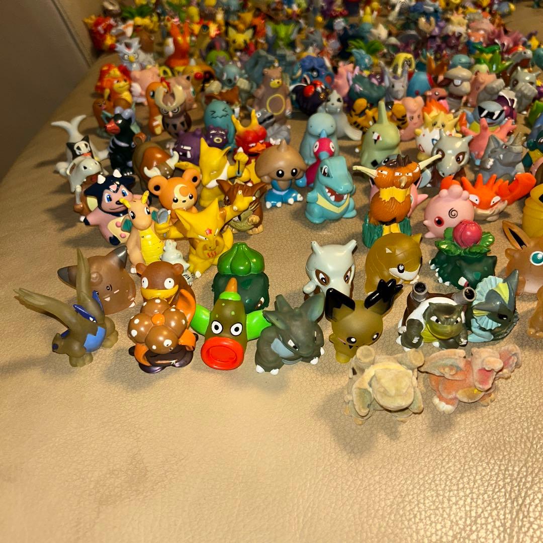ポケモンキッズ 指人形 初期任天堂刻印含む400体以上まとめ売り