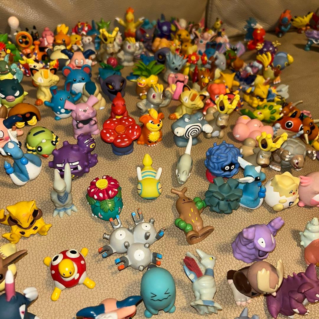 ポケモンキッズ 指人形 初期任天堂刻印含む400体以上まとめ売り