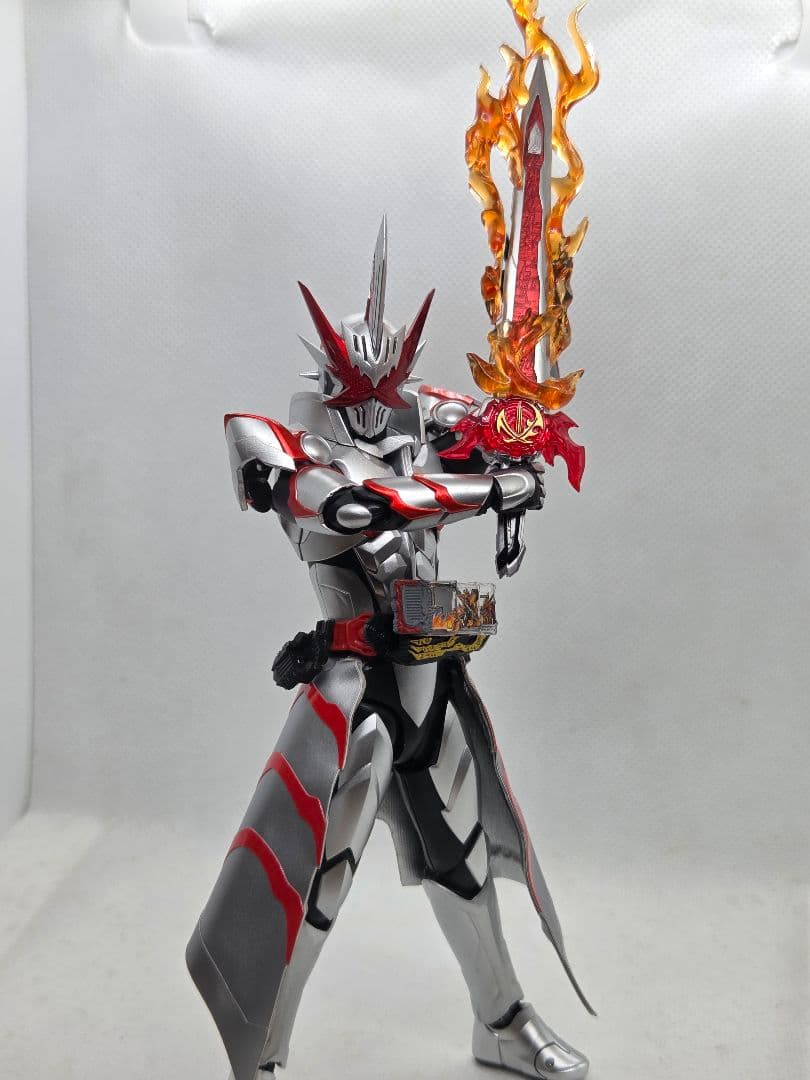 フィギュアーツ ドラゴニックナイト